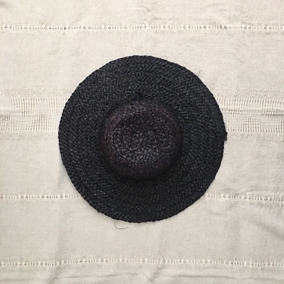 Nine West Accessories - Nine West Black Raffia Straw Sun Hat • Like New